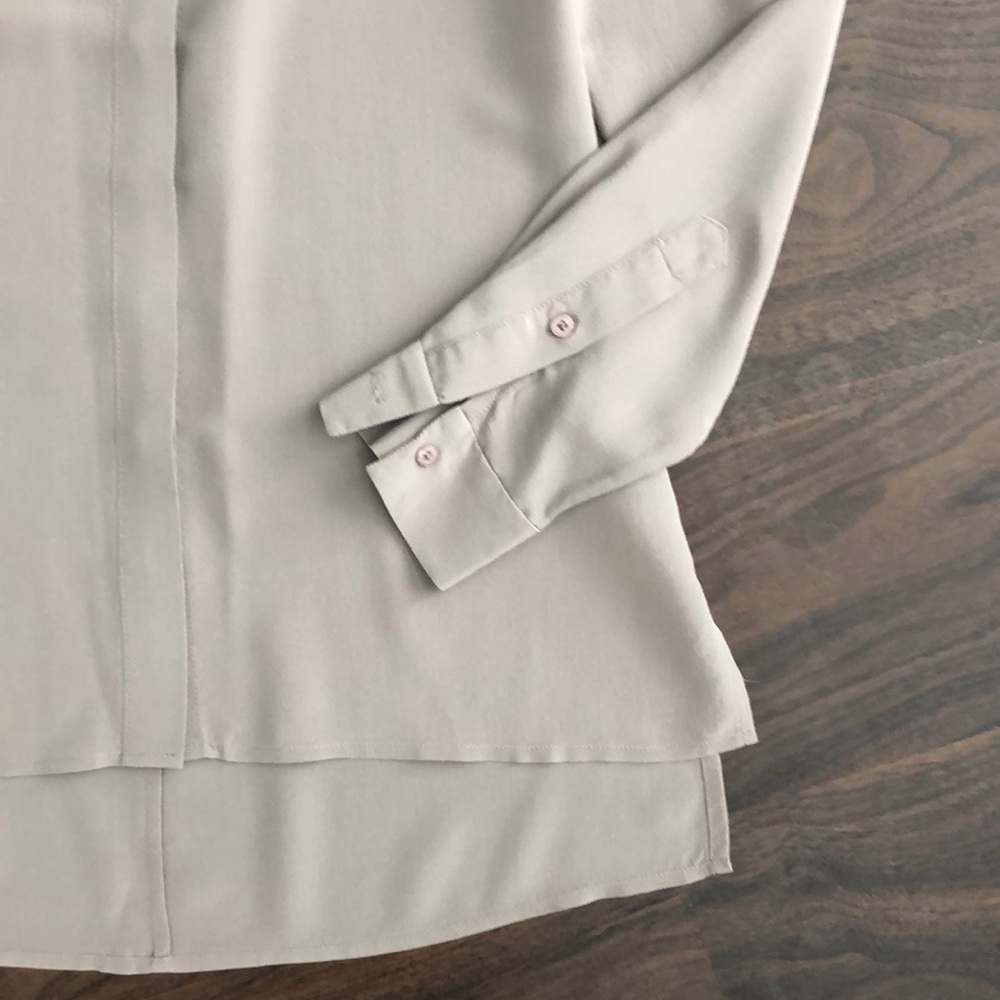 Marciano Silk Blouse 💫 - Picture 4 of 7